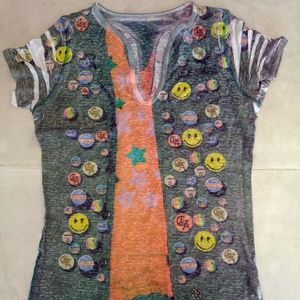 Airy Assorted Pins Graphic T-shirt